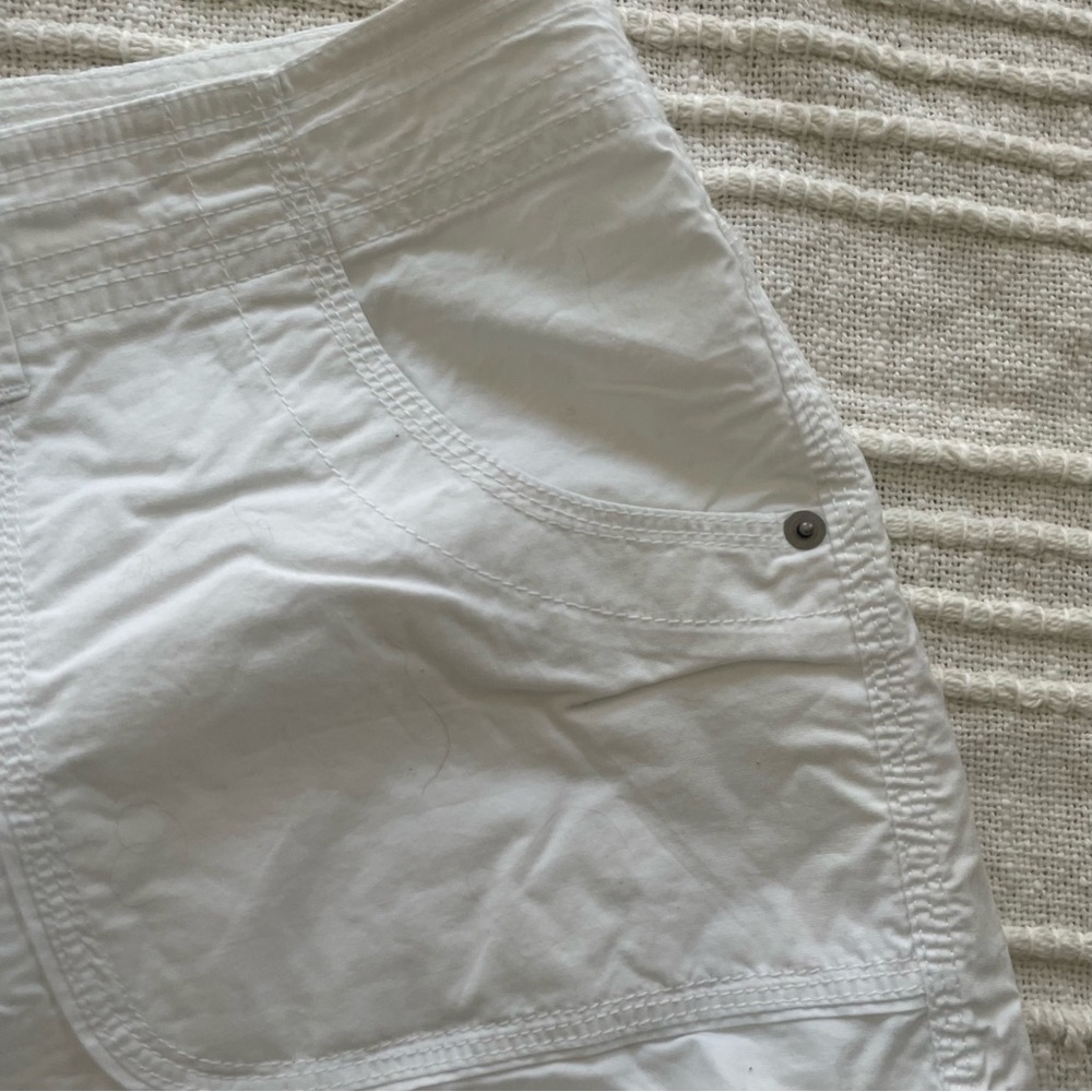 INC International Concepts Macy’s Plus Size White cargo shorts pockets size 18W - Picture 6 of 16